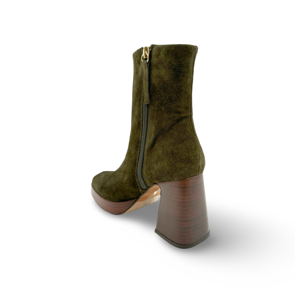 24604 Silmia Green Platform Boot Fashion