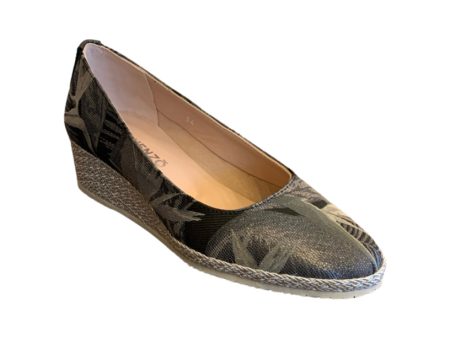 Riva 595 Black And Silver Floral wedge Online now