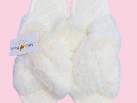 White Fuzzy Cozy Slippers Fashion