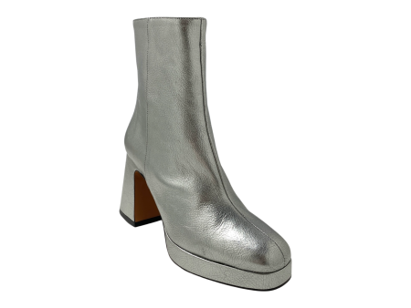 23568 Metallic Grey Platform Boot Supply