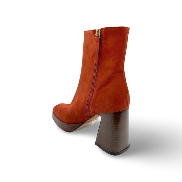 24604 Silmia Sienna Platform Boot For Sale