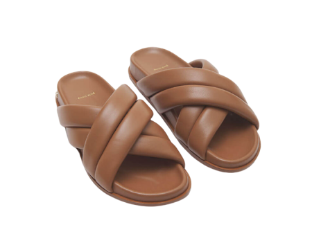 Lizzie Slides - Cognac Supply