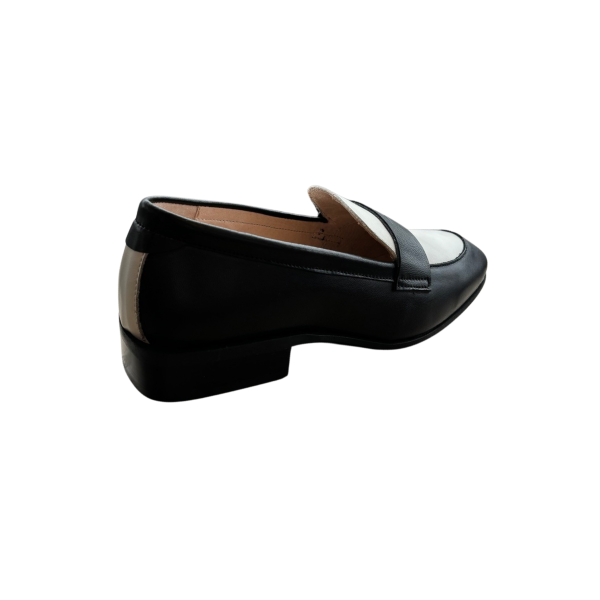 B7622 Black White Loafer Online Hot Sale